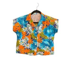 Handmade 1970s Hawaiian Cropped Blouse: Pleated Vintage Top